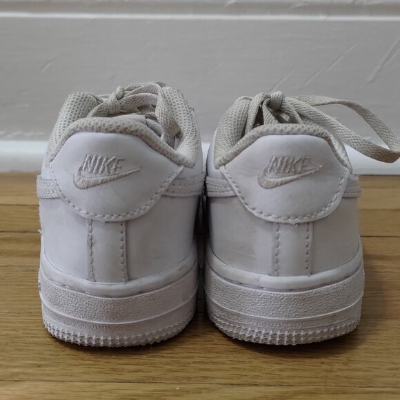 Nike kids 13C sneakers - size 13 children's shoes - Picture 5 of 11